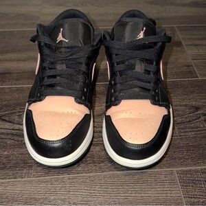 Men’s Air Jordan 1 Low Crimson Tint Sneakers Sz 8